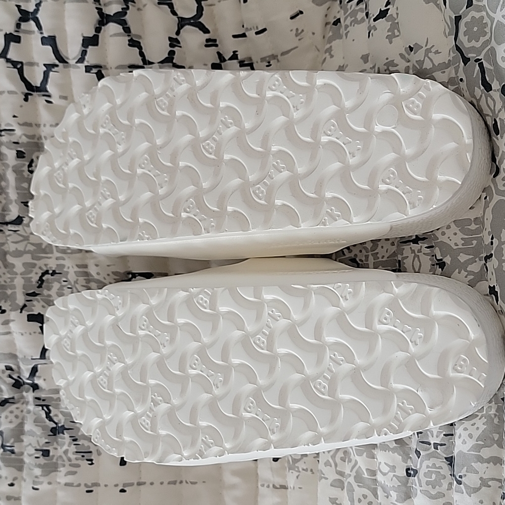New Birkenstock size 37- L6/M4 - Picture 2 of 3